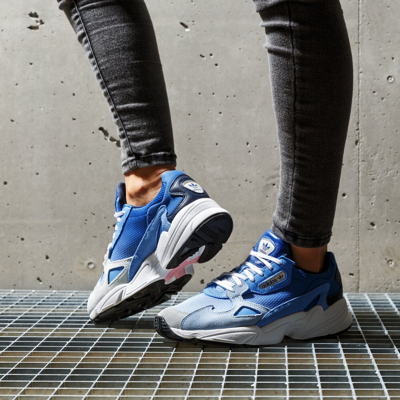 adidas falcon moterims