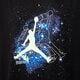 Vaikiški marškinėliai JORDAN MARŠKINĖLIAI JDB SKY IS NOT THE LIMIT GLOW BOY 95d948-023 spalva juoda