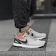 Vyriški kedai NIKE AIR VIBENNA SE 902807100 spalva rusvai gelsva