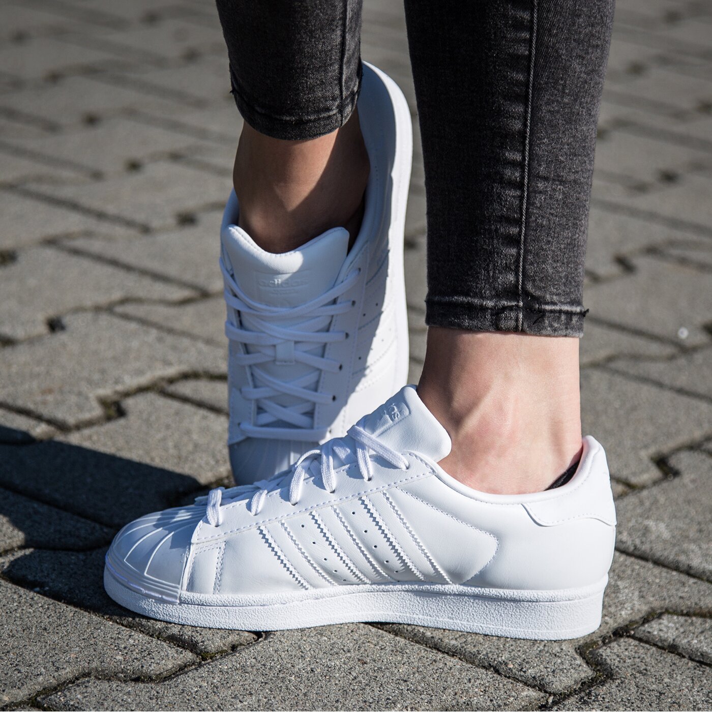 adidas glossy toe superstar