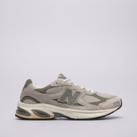 NEW BALANCE 2010 