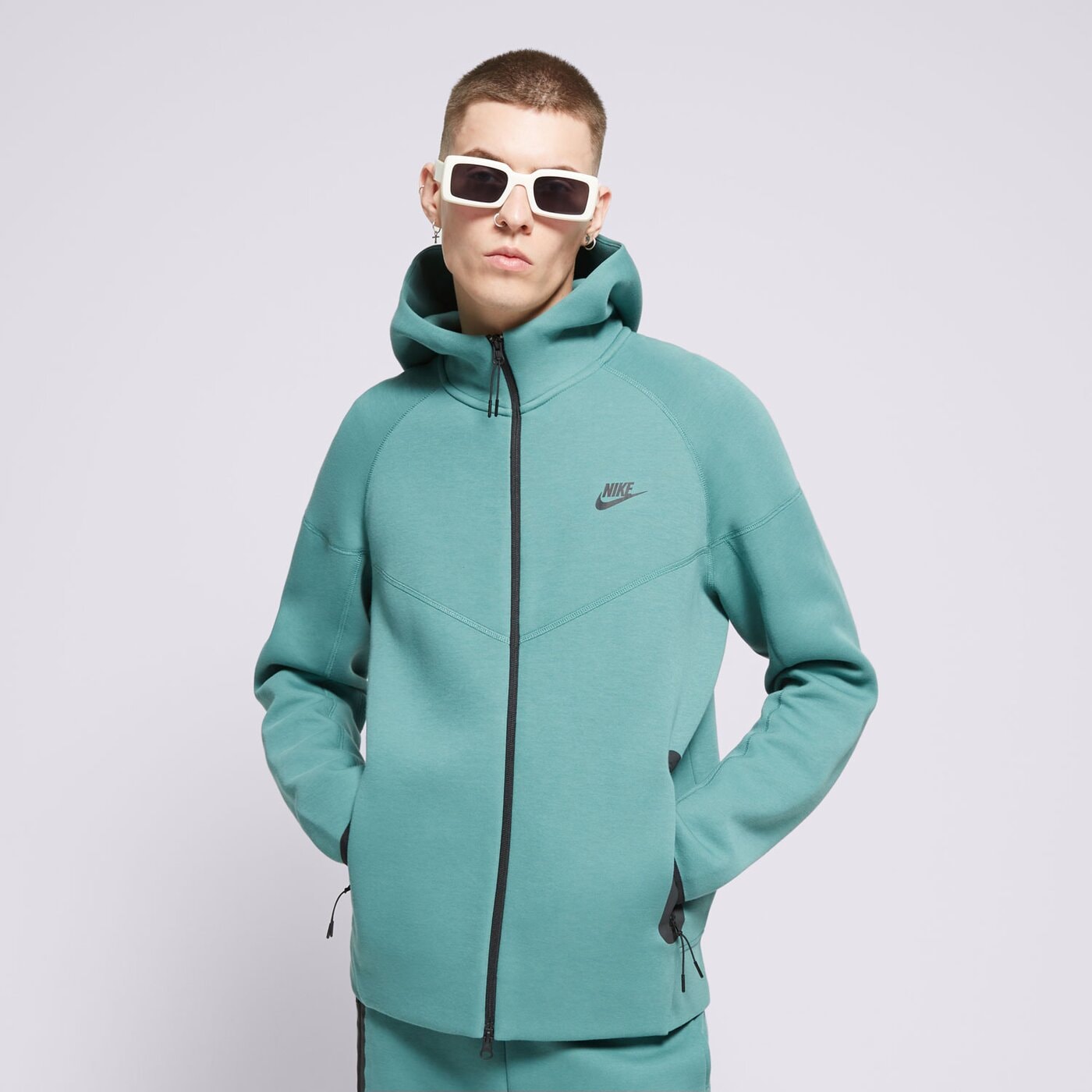 NIKE DŽEMPERIS UŽSEGAMAS SU GOBTUVU TECH FLEECE FB7921-361 ŽALIA