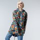 Moteriška pavasarinė striukė VANS STRIUKĖ WM MERCY REVERSIBLE PARKA MULTI TROPIC vn0a34fmvd11 spalva daugiaspalvė