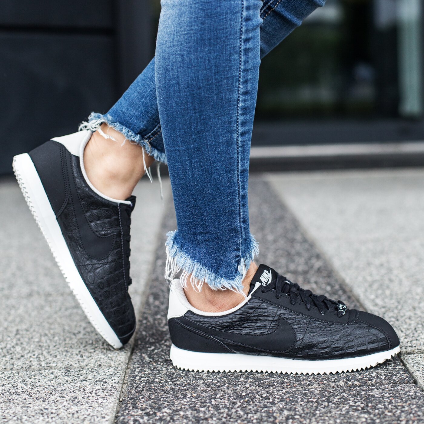 nike cortez basic ltr se