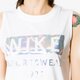 Moteriški marškinėliai NIKE MARŠKINĖLIAI W NSW MARŠKINĖLIAI HOLOGRAM 848684100 spalva balta