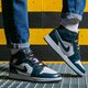 Vaikiški kedai AIR JORDAN 1 MID  554725-411 spalva violetinė