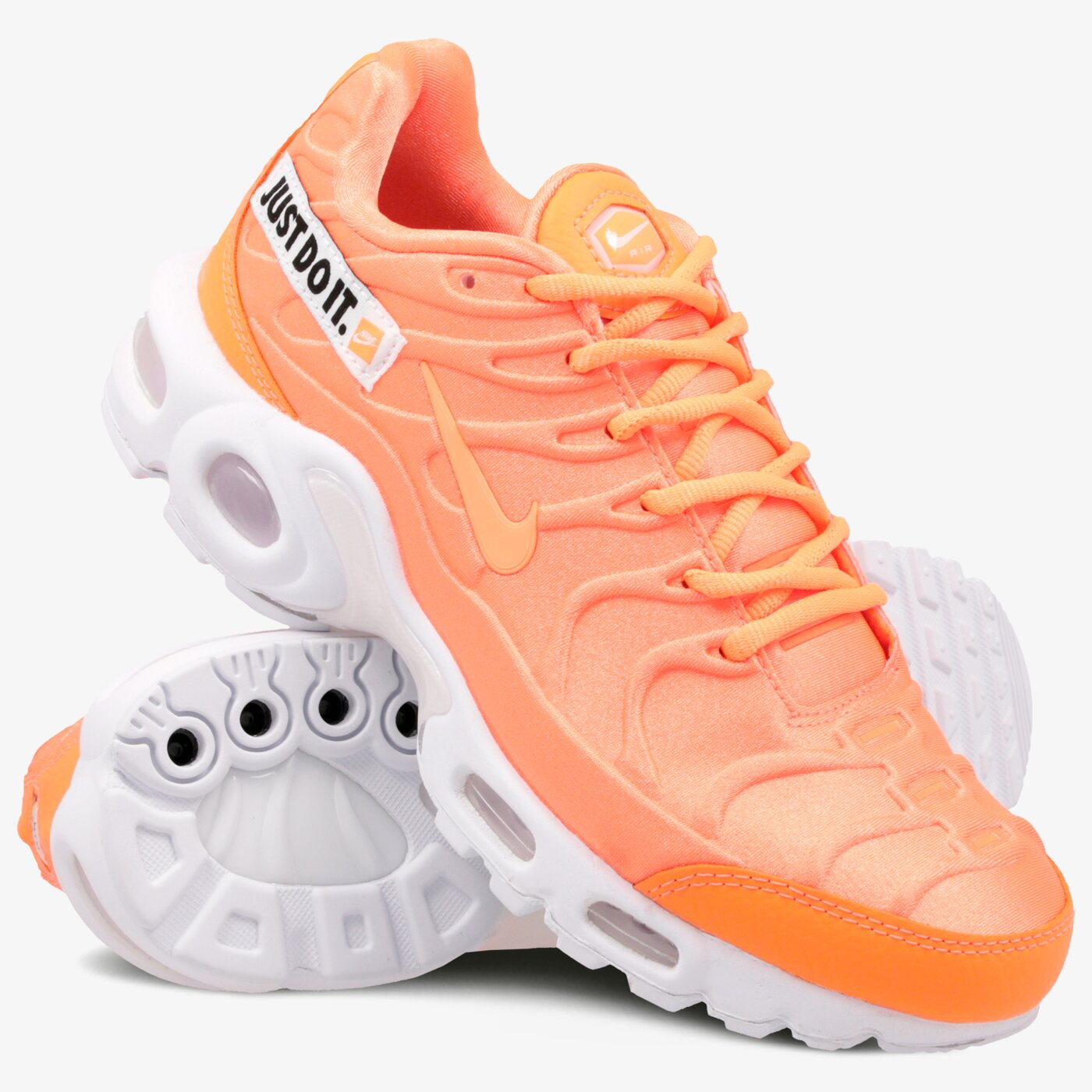 nike air max plus se women's