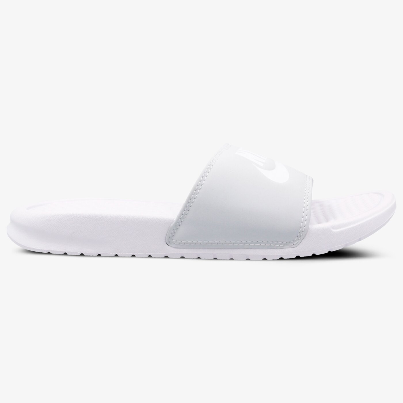 NIKE BENASSI PASTEL QS AA4150 001 BALTA 34 99 EUR lepet s e. parduotuv je Sizeer.lt