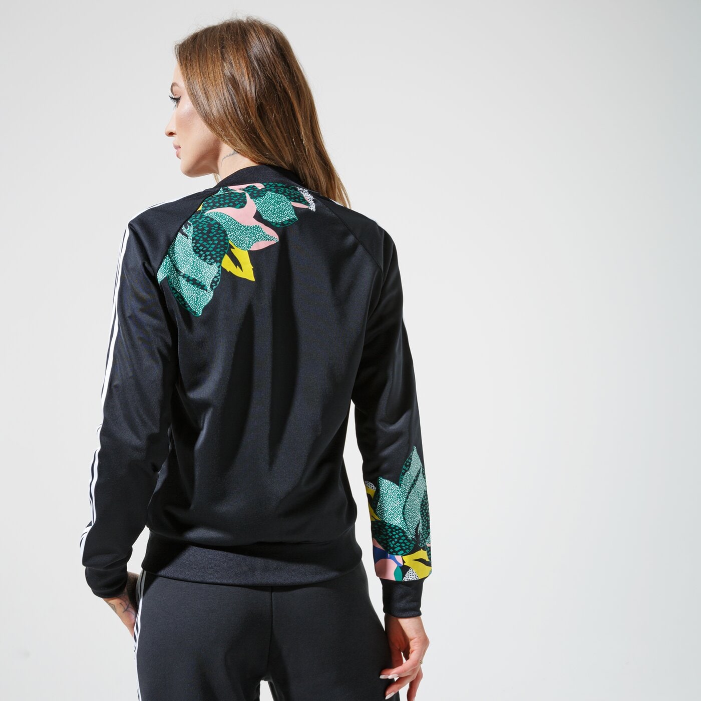 ADIDAS DŽEMPERIS UŽSEGAMAS TRACKMARŠKINĖLIAI | GC6849 | JUODA | 44,99 € |  Džemperiai | ✪ Sizeer.lt ✪