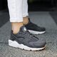 Moteriški kedai NIKE WMNS AIR HUARACHE RUN SE 859429-006 spalva pilka