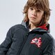 Vaikiškos rudeninės striukės JORDAN DŽEMPERIS UŽSEGAMAS SU GOBTUVU   JUMPMAN CLASSIC PUFF 957917-023 spalva juoda