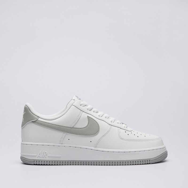 NIKE AIR FORCE 1 '07 