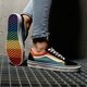 Moteriški kedai VANS UA OLD SKOOL vn0a5ao92cv1 spalva juoda