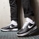 Vyriški kedai NIKE AIR FORCE 1 '07  da8478-001 spalva juoda