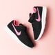 Vaikiški kedai NIKE TANJUN (TDV) 818386-061 spalva juoda