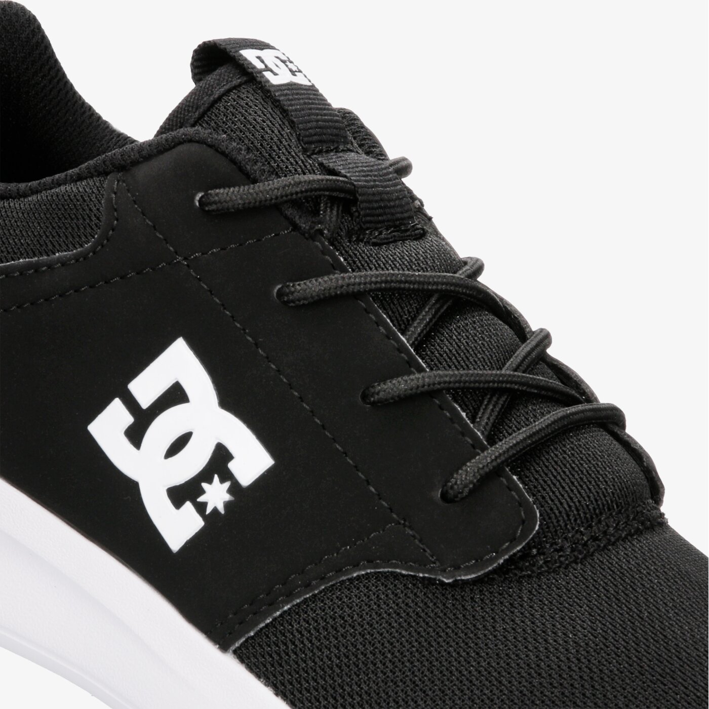 sizeer dc shoes