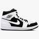 Vyriški kedai AIR JORDAN 1 MID 554724113 spalva balta
