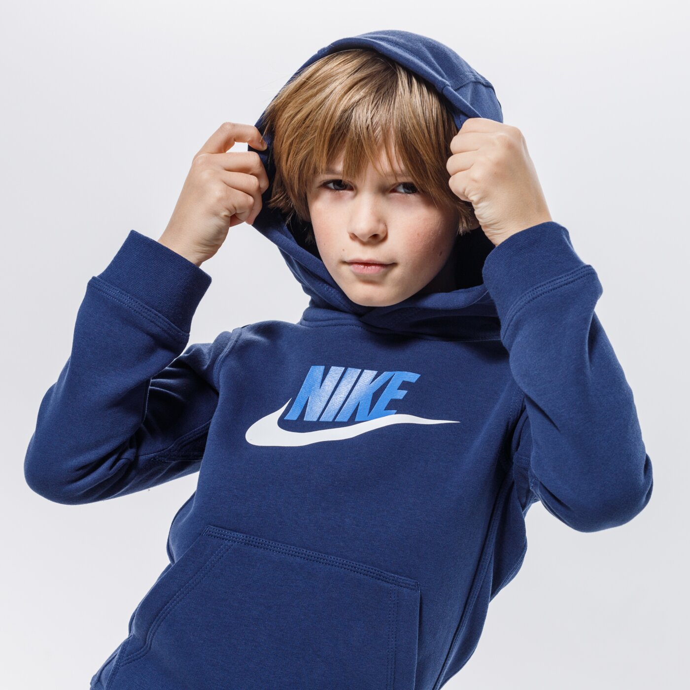 NIKE DŽEMPERIS SU GOBTUVU SPORTSWEAR BOY CJ7861-410 TAMSIAI MĖLYNA 35,00  EUR | Džemperiai | e. parduotuvėje Sizeer.lt