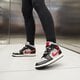 Moteriški kedai WMNS AIR JORDAN 1 MID bq6472-060 spalva pilka