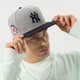 Vyriška kepurė su snapeliu NEW ERA KEPURĖ SIDE PATCH 5950 NYY NEW YORK YANKEES GRA 60240482 spalva pilka