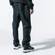 Vyriškos kelnės NIKE KELNĖS M NSW TCH PCK PANT WVN QLTD bv4639-010 spalva juoda