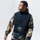 Vyriška rudeninė striukė ADIDAS STRIUKĖ CAMO WINDBREAKR gn1875 spalva daugiaspalvė
