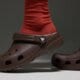 Moteriškos šlepetės CROCS CLASSIC CLOG 10001-21q spalva ruda