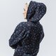 Moteriškas džemperis VANS DŽEMPERIS SU GOBTUVU BEAUTY FLORAL HOODIE vn0a4s9eblk1 spalva juoda