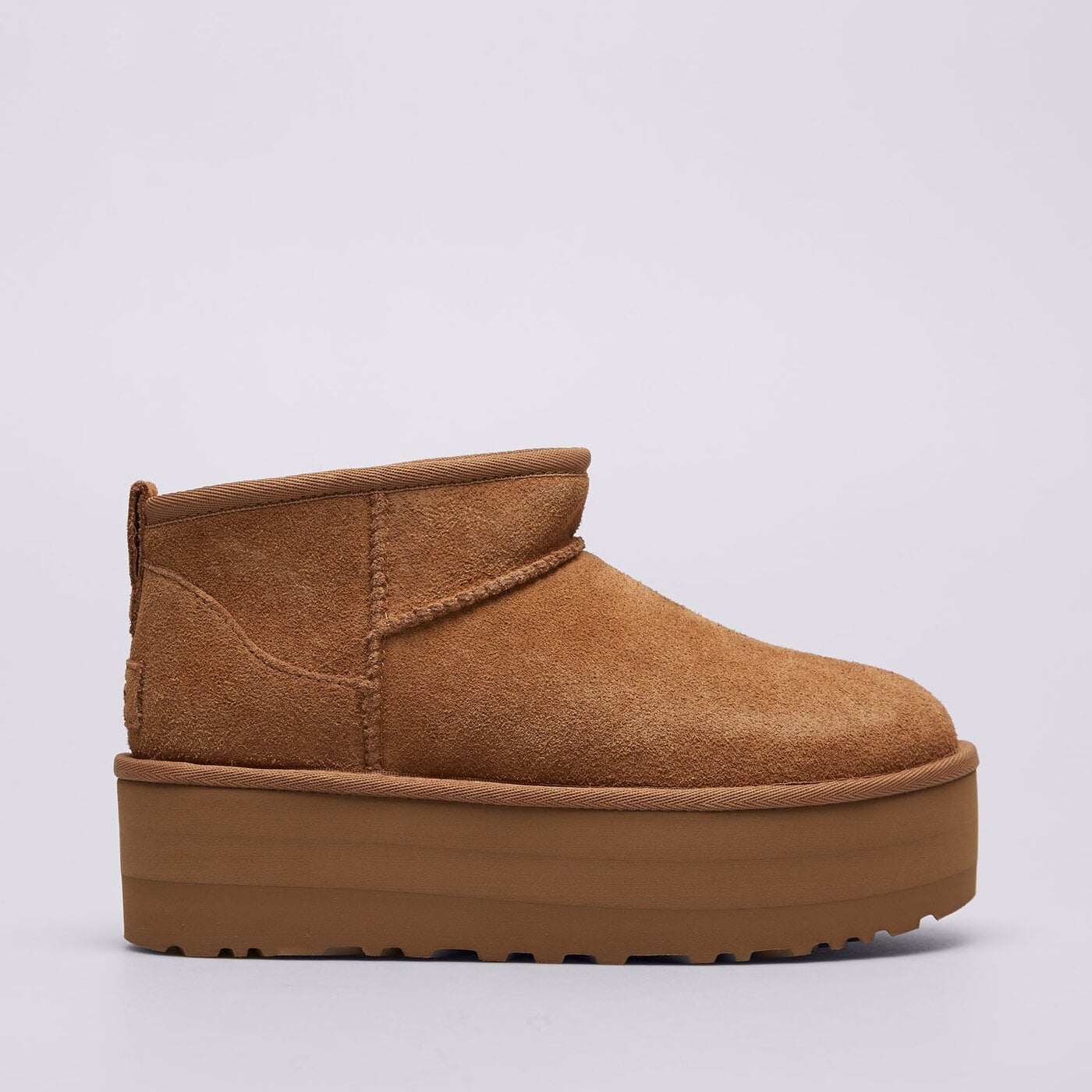UGG Classic ultra mini 23㎝⭐️ UGG CLASSIC ULTRA MINI PLATFORM 1135092-CHE RUDA 180,00 EUR