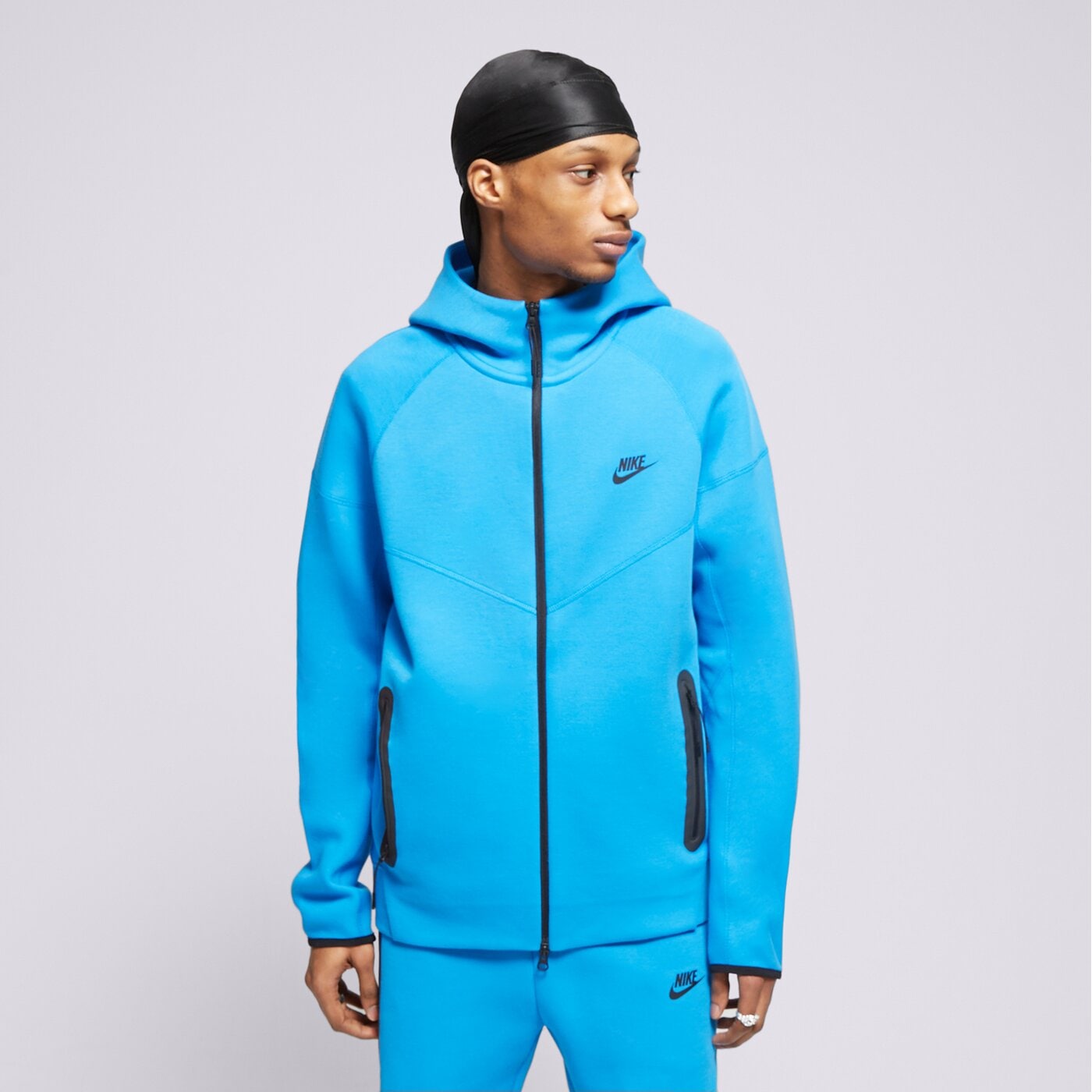 Ty NIKE DŽEMPERIS SU GOBTUVU M NK TCH FLC FZ WR HOODIE TECH FB7921