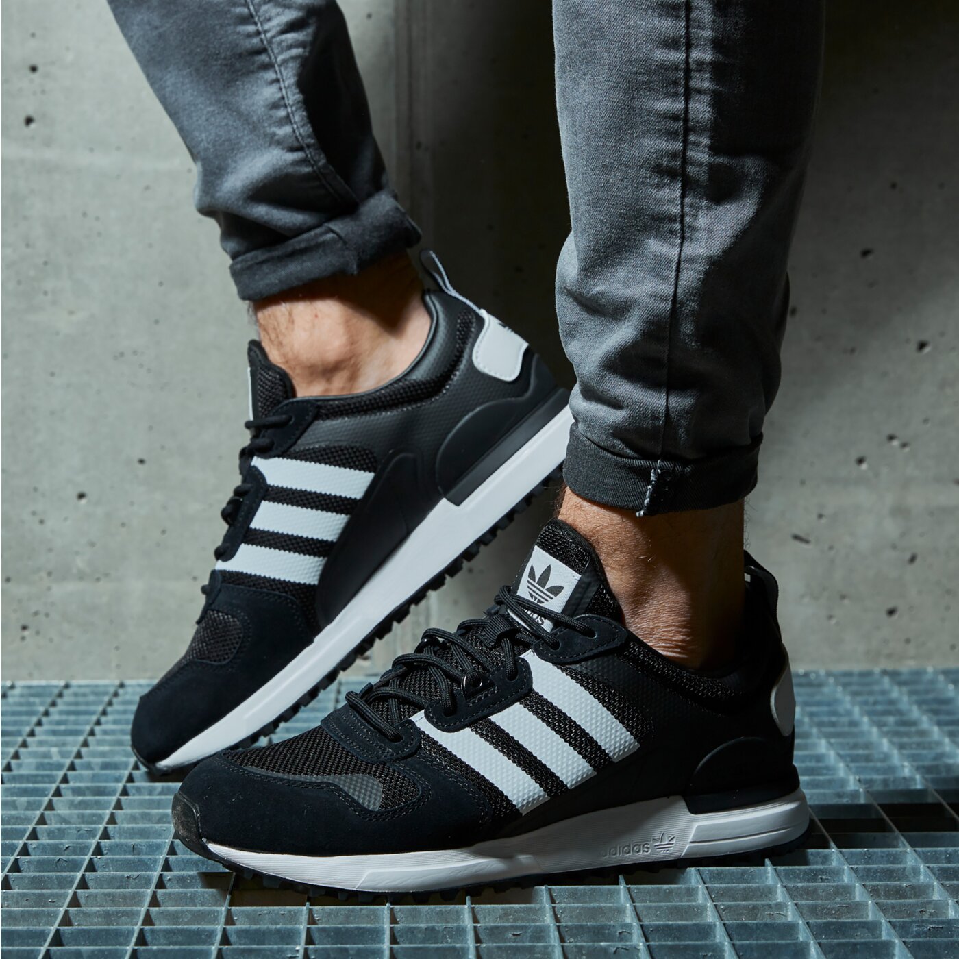 Footwear adidas - Zx 700 Hd FX5812 Cblack/Ftwwht/Cblack - Unisex |  efootwear.eu