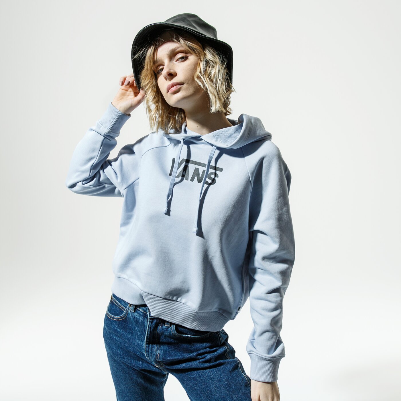 vans boxy hoodie