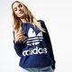 Moteriškas džemperis ADIDAS DŽEMPERIS TREFOIL HOODIE ADICOLOR dv2568 spalva tamsiai mėlyna