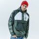 Vyriškas džemperis NIKE DŽEMPERIS SU GOBTUVU SPORTSWEAR SWOOSH cu3885-001 spalva žalia