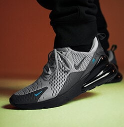 NIKE AIR MAX
