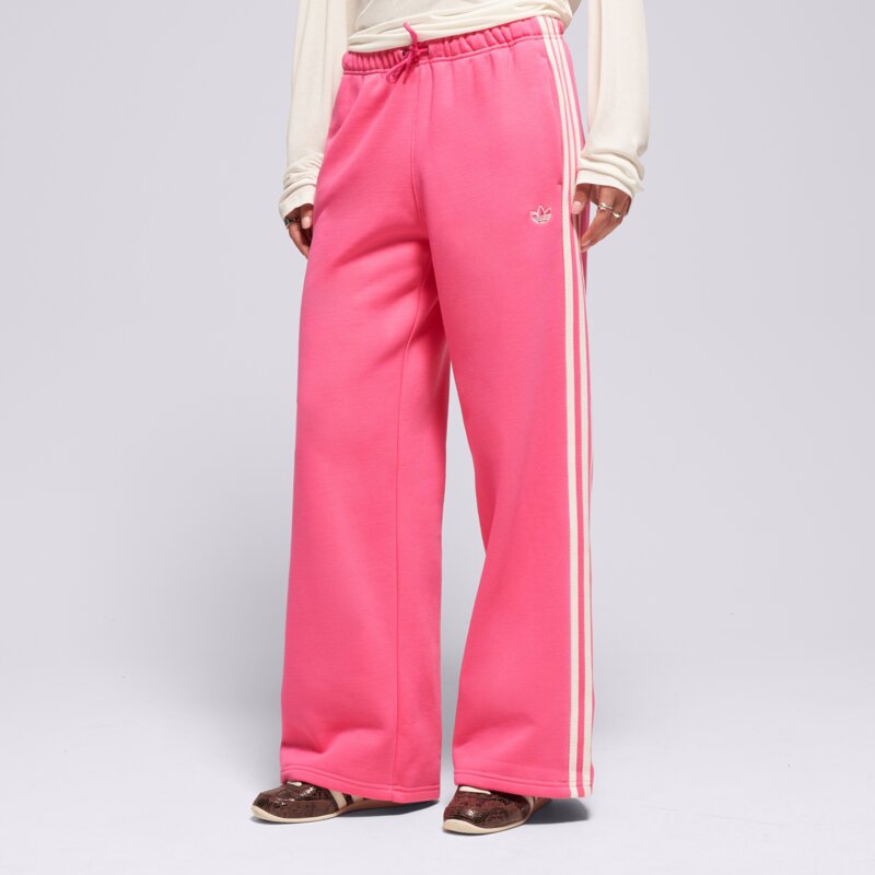ADIDAS KELNĖS SIGNATURE