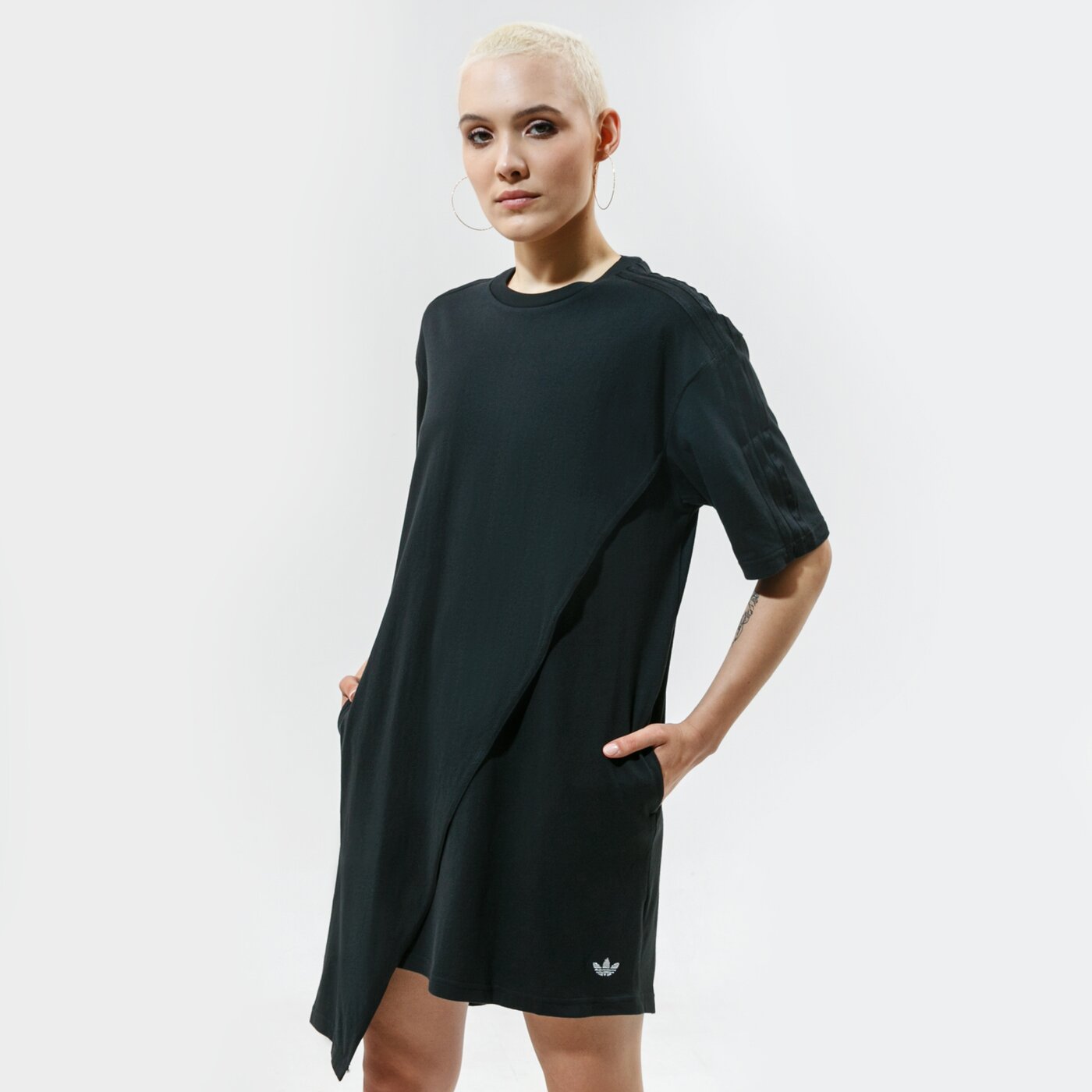 ADIDAS SUKNELĖ TEE TRENINGASS | GN3165 | JUODA | 44,99 € | Suknelės ir  sijonai | ✪ Sizeer.lt ✪