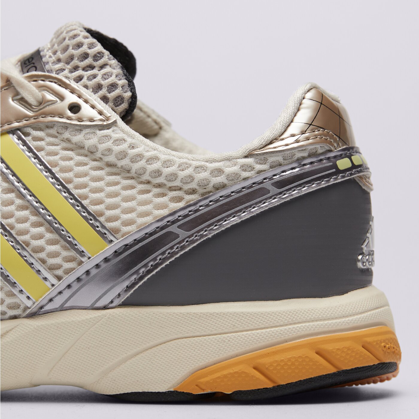 Moteriški kedai ADIDAS ADIZERO ADIOS OG jq6714 spalva sidabrinė