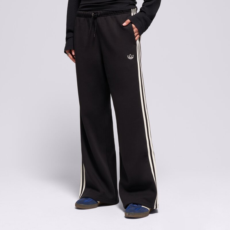 ADIDAS KELNĖS SIGNATURE